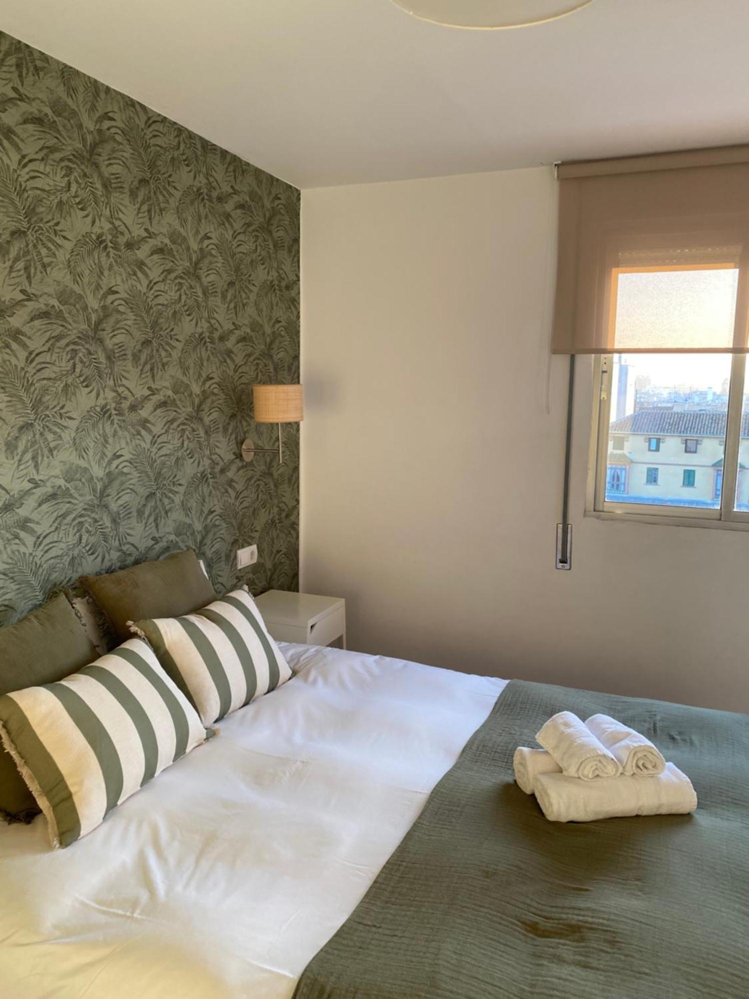 Apartment Sky Cervantes Малага Екстериор снимка